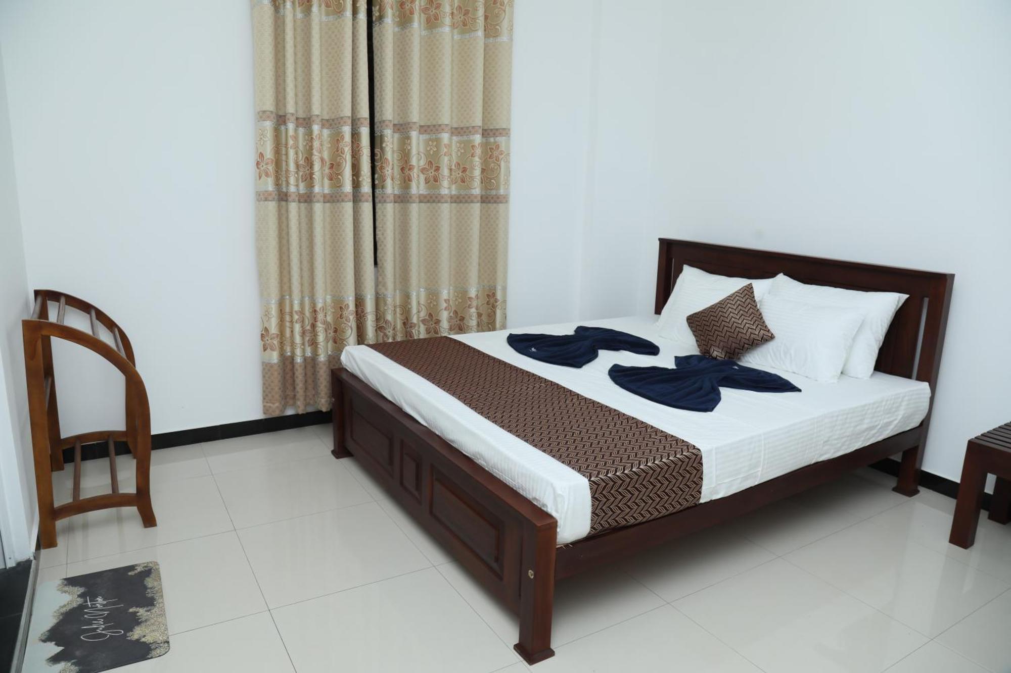Crystal Wave Holiday Resort Polhena Matara Eksteriør billede